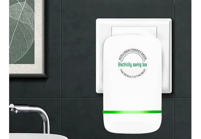 Ahorrador conectado a un enchufe de pared